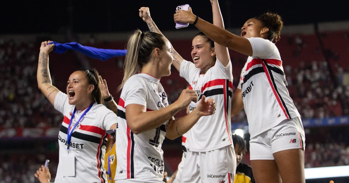 São Paulo e Corinthians empatam no Morumbi com decisão emocionante no Brasileirão Feminino