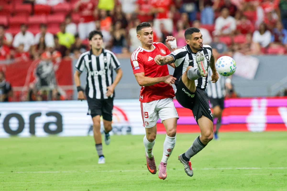 Brasileirão 2026: rodada agitada com confrontos decisivos na luta pelo título e rebaixamento