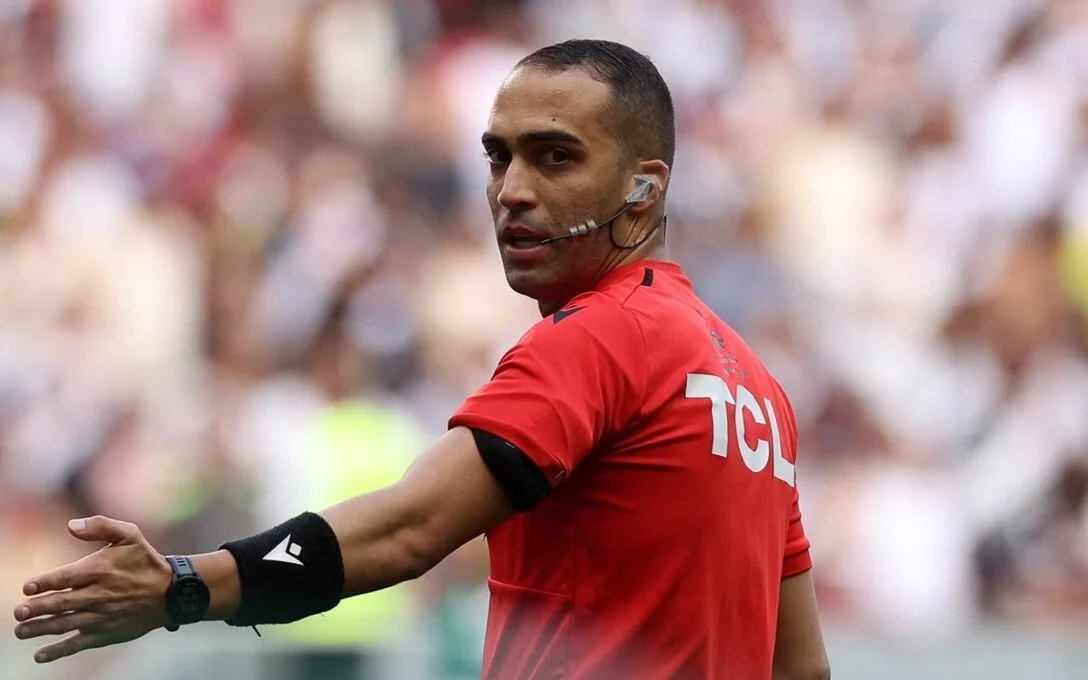 Davi de Oliveira Lacerda será o árbitro do confronto entre Internacional e Botafogo no Brasileirão