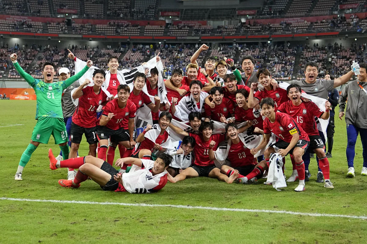 Coreia do Sul domina futebol nos Jogos Asiáticos de 2026 e gera polêmica na premiação