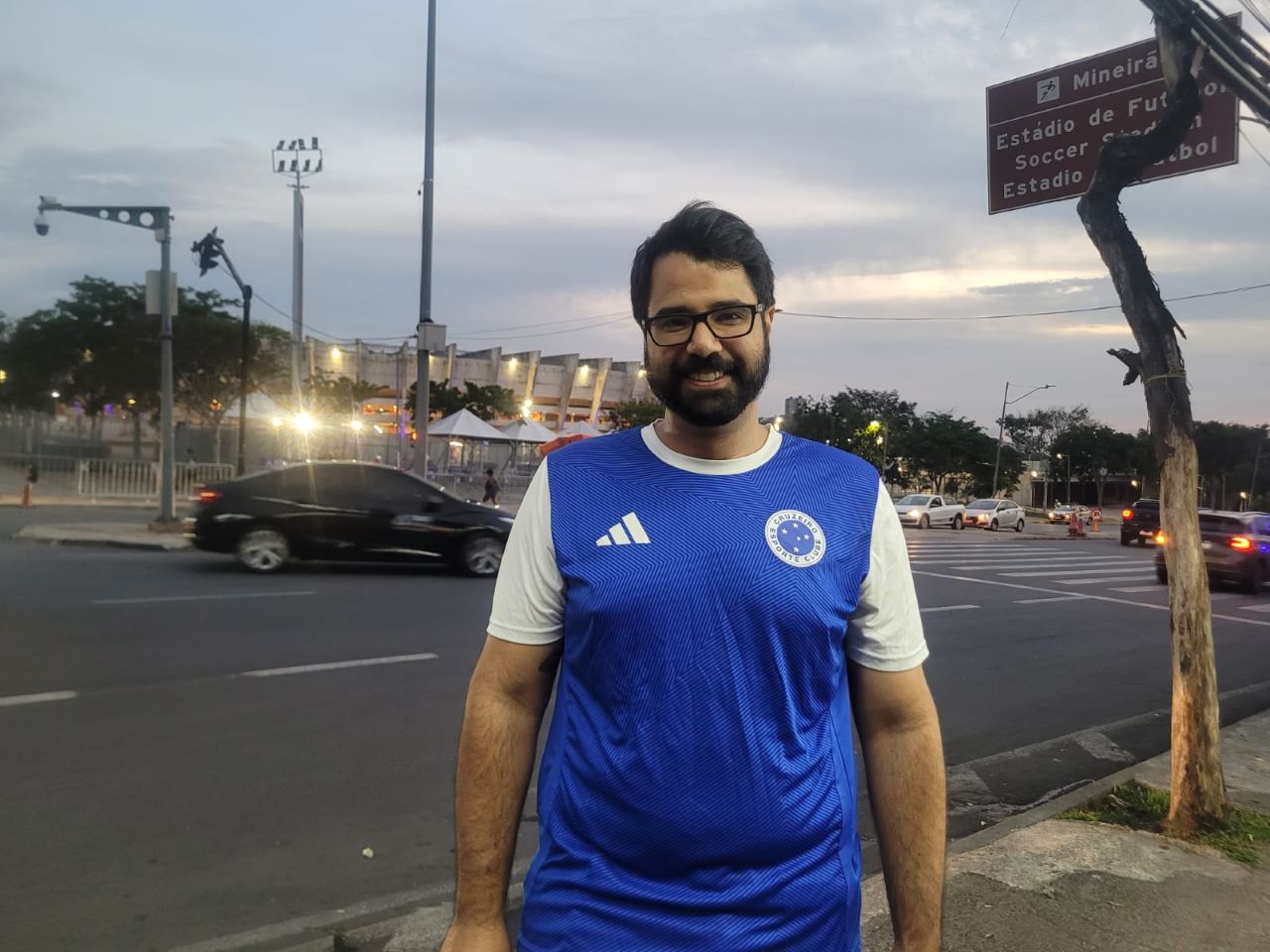 Cruzeiro enfrenta São Paulo no Mineirão com olho na vaga na Libertadores