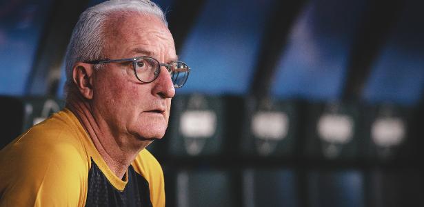 Dorival Júnior e o Desafio de Reconstruir o Time em Meio à Crise no Futebol Brasileiro