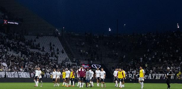 Corinthians recebe R$ 11,2 milhões, mas atraso em direitos de imagem gera revolta no elenco