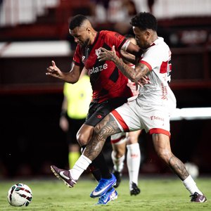 CRB sofre derrota para o Botafogo e vê sonho do G-6 ficar mais distante