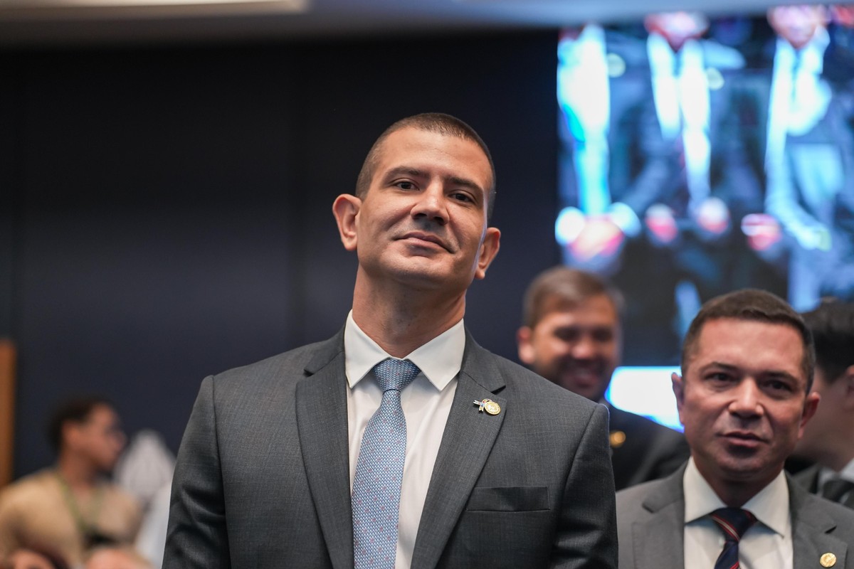 Douglas Ruas confirma vitória no primeiro turno e assume liderança no Rio de Janeiro