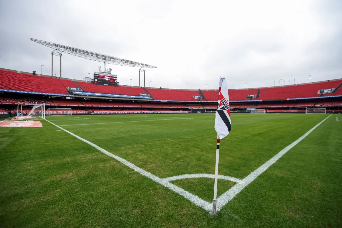 Fifa aplica transfer ban ao São Paulo por dívida com agente de Giuliano Galoppo