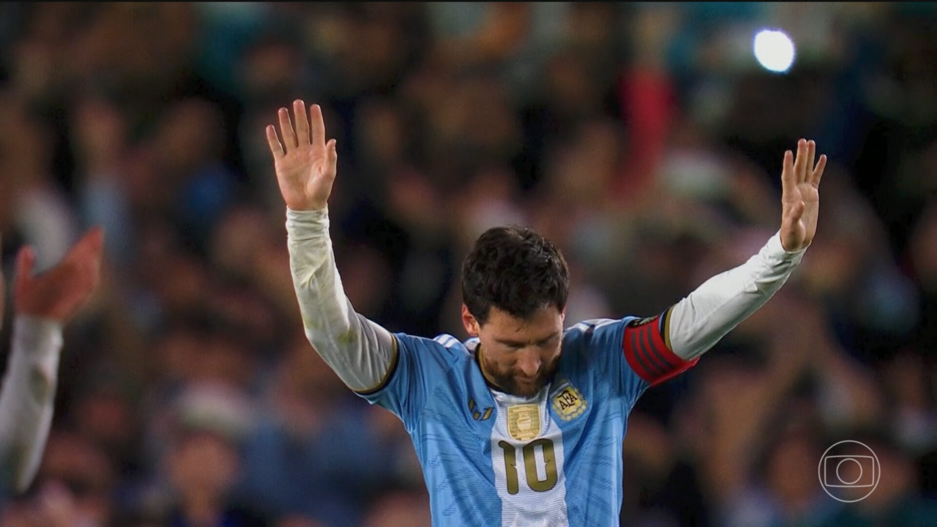 Messi se despede da seleção argentina em noite emocionante