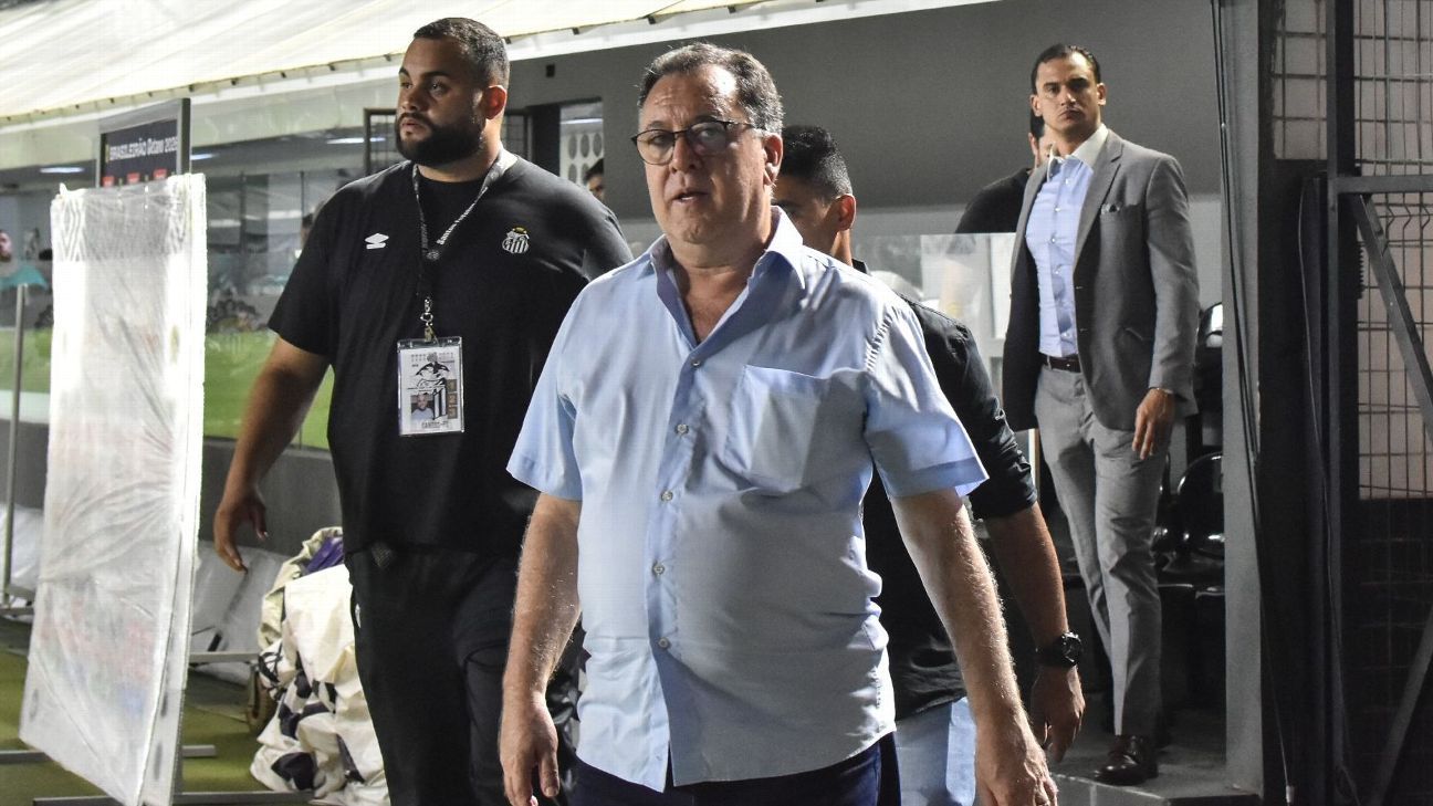 Santos enfrenta crise financeira com sete transfer bans ativos na Fifa