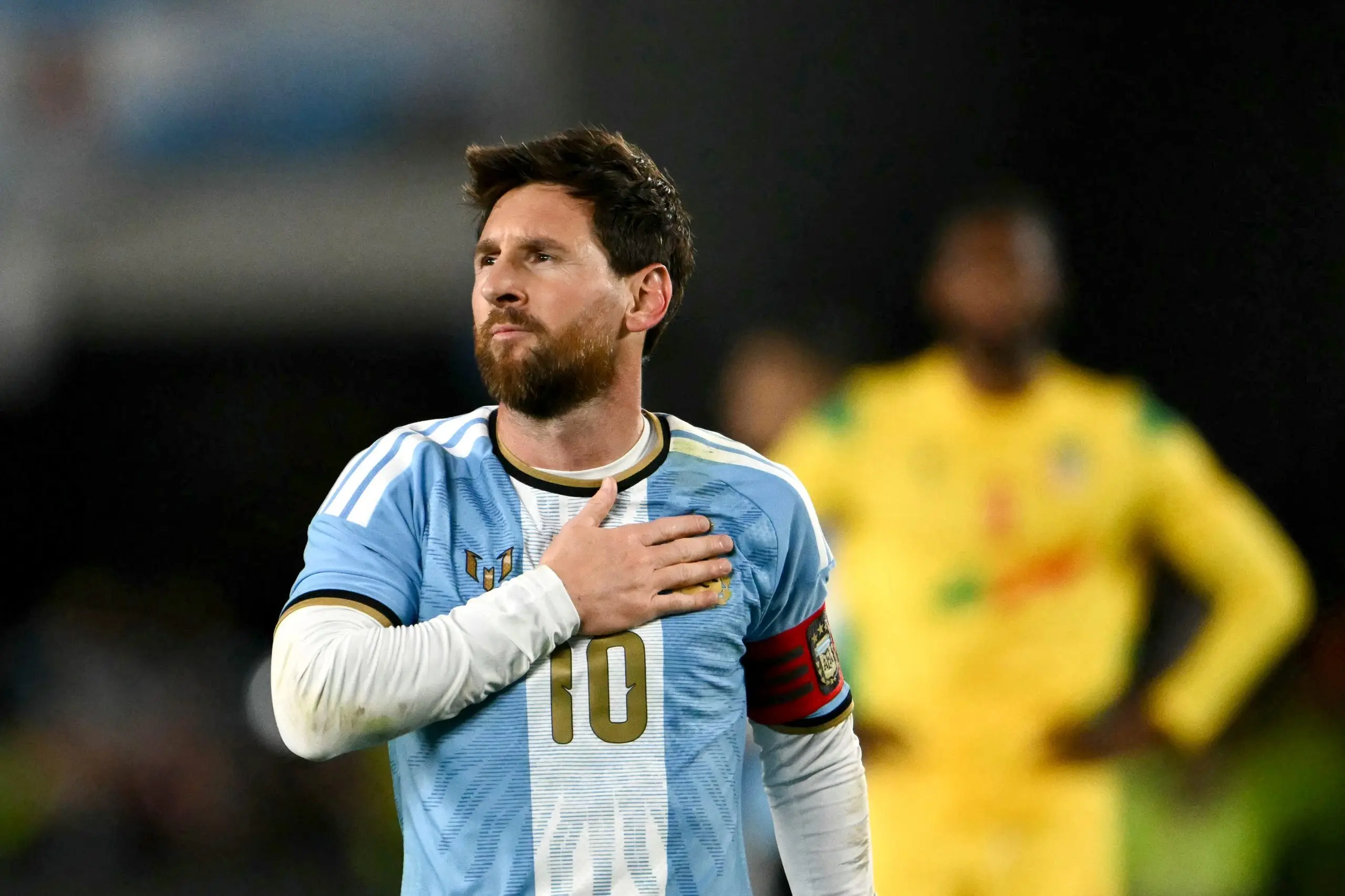 Messi se despede da seleção argentina com mensagem emocionante após vitória