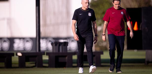 Corinthians amplia papel de Julio Cesar no futebol após saída de Marcelo Paz