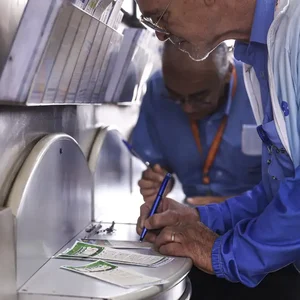 Mega-Sena acumula e sorteio deste sábado pode pagar R$ 82 milhões