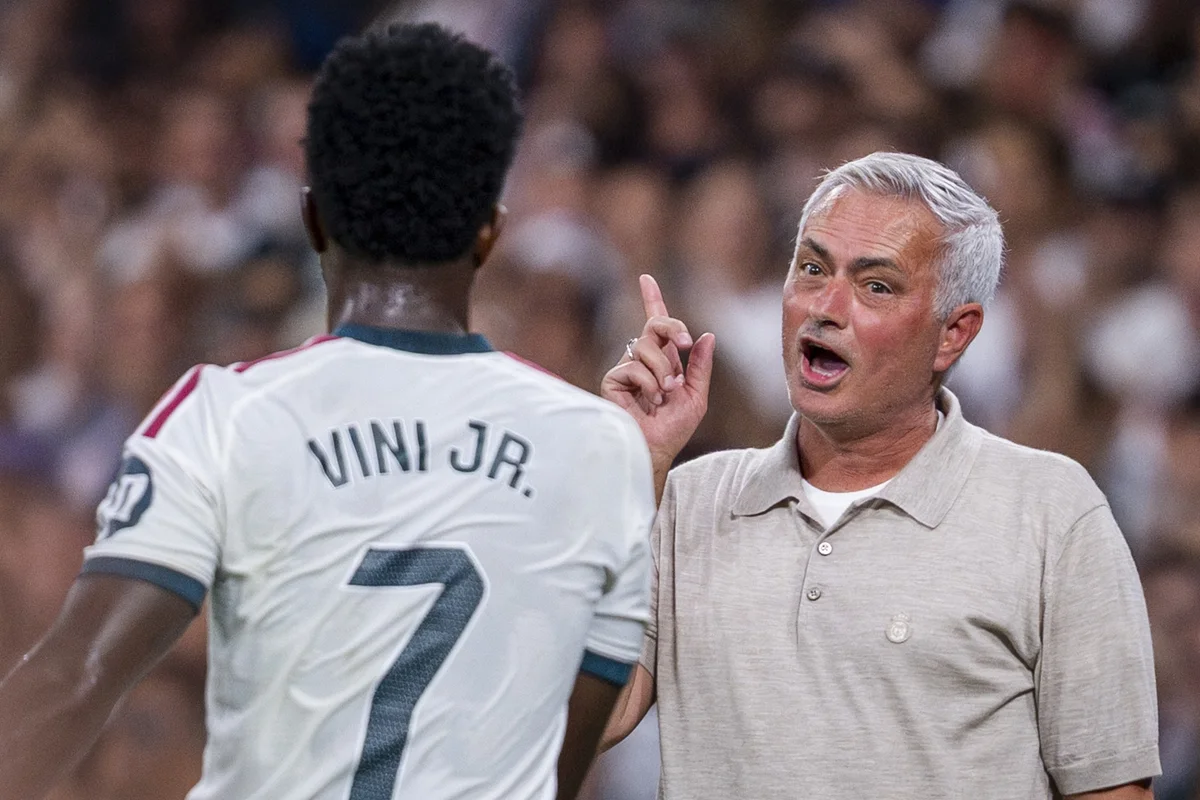 José Mourinho defende Vini Jr. após suspensão polêmica na La Liga