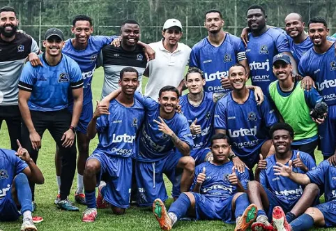 Futebol agita quinta-feira com jogos eletrizantes no Brasil e no exterior