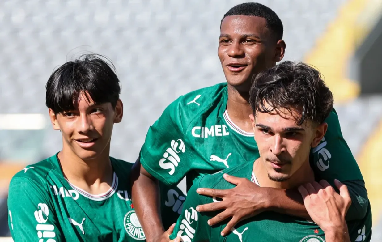 Paulista Sub-17: Palmeiras avança com goleada e Santos sofre surpresa em casa