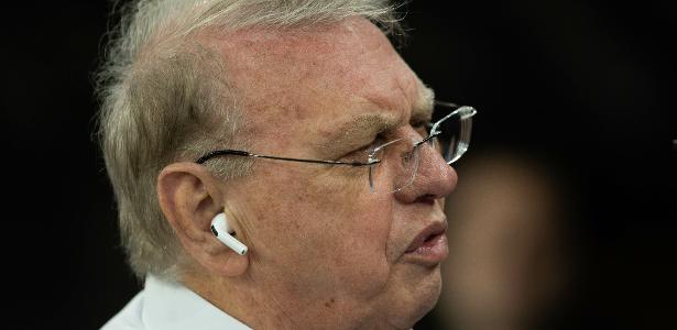 Corinthians segue firme na busca por novo técnico mesmo com mudança na presidência