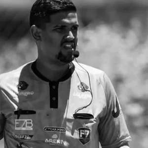 Árbitro de futebol society Júnior Oliveira morre em grave acidente de moto em Alagoas