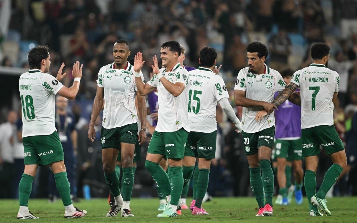 Palmeiras supera Fluminense no Maracanã e abre vantagem nas semifinais da Libertadores