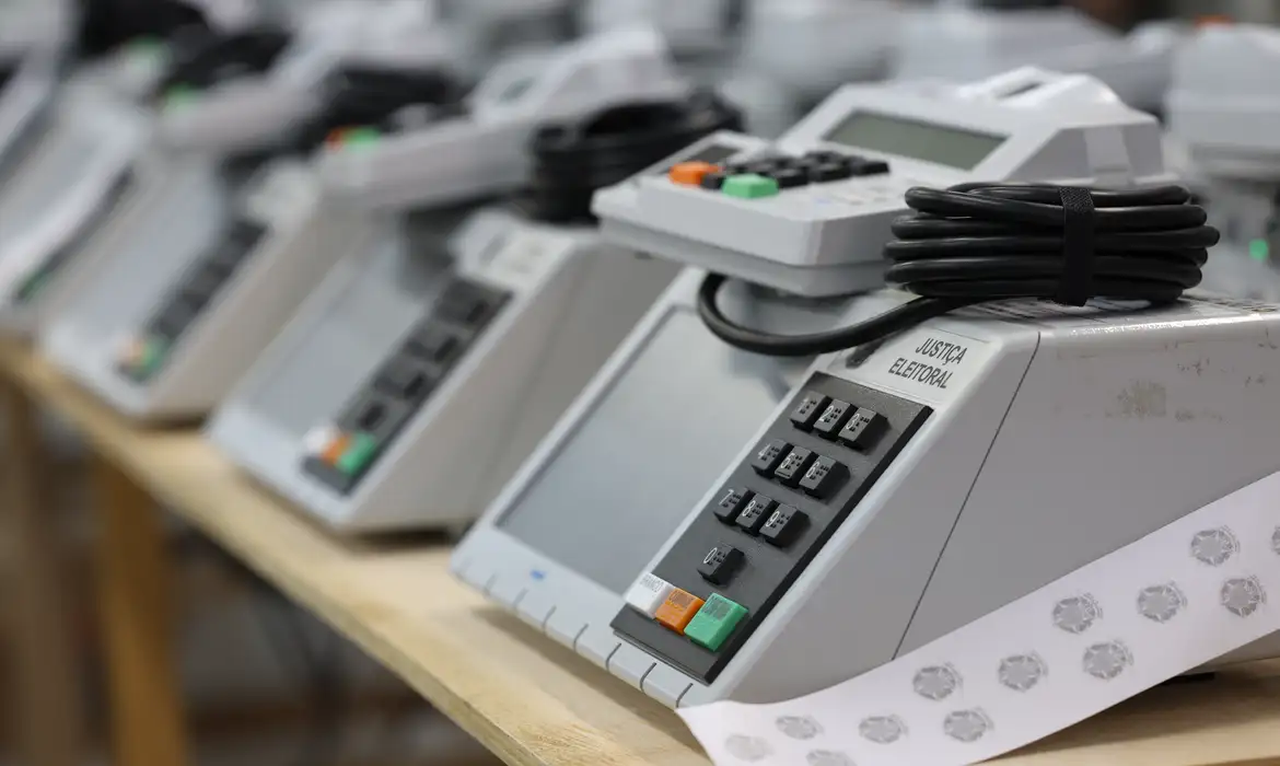 Empate técnico marca disputa pelas vagas ao Senado em São Paulo, revela Datafolha