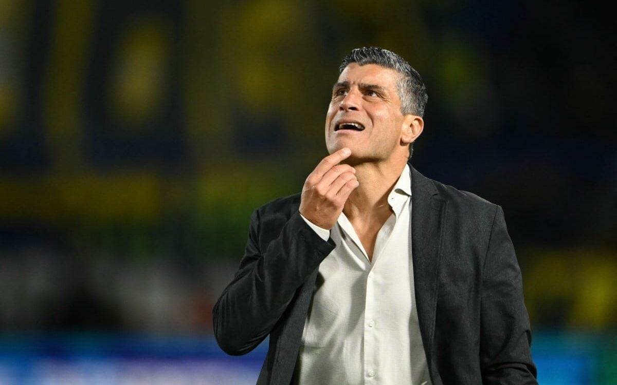 Vasco encara semana decisiva com clássico contra Flamengo e duelo crucial no Brasileirão