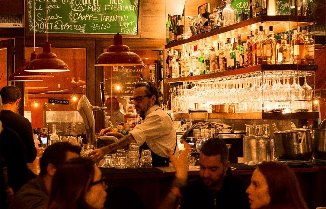 Ovo mollet: a estrela crocante e cremosa que conquista o paladar no Le Jazz Brasserie